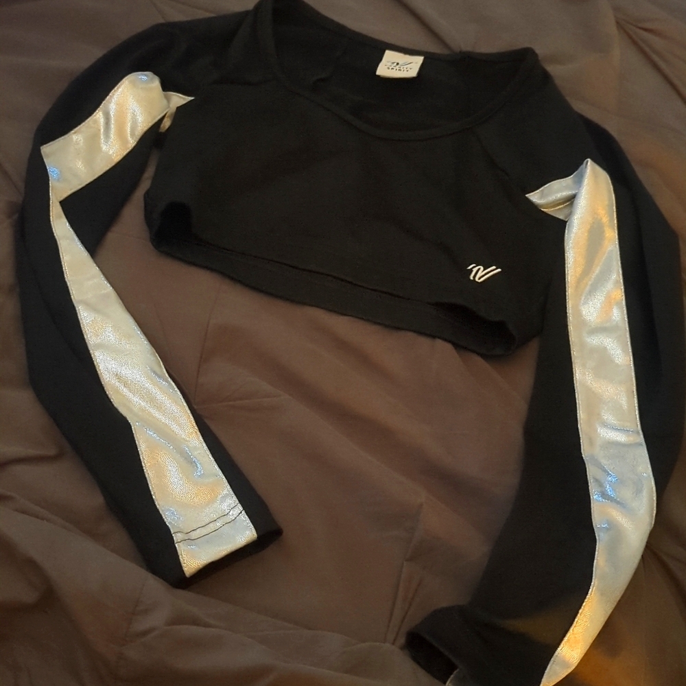 Long sleeve cropped cheer top varsity silver shimmer size small.